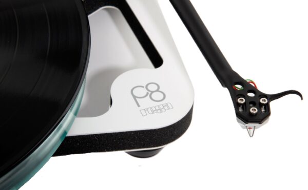 Rega Planar 8 rear 4