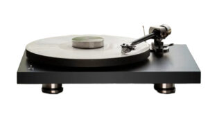 Project Debut PRO Turntable