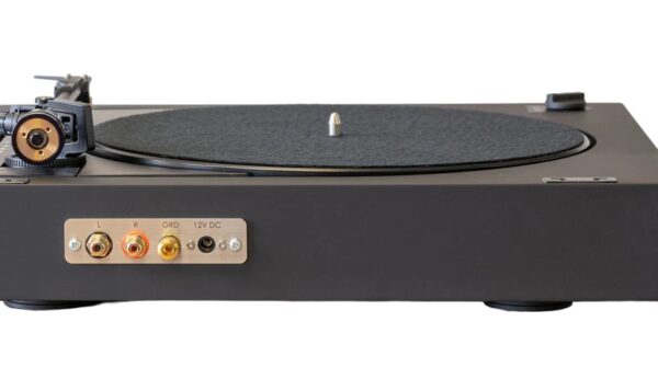 Project Automat A2 Turntable with Ortofon 2M Red Cartridge 3