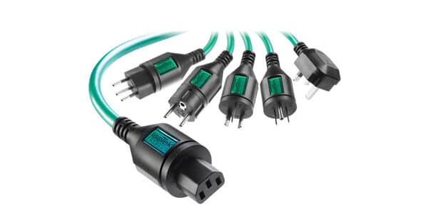 IsoTek EVO3 Initium Power Cable 1